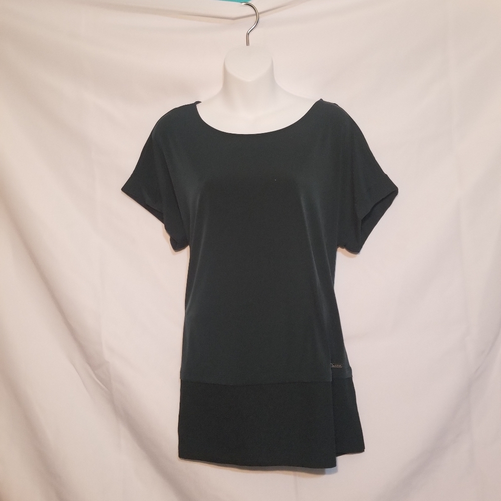 Calvin Klein top size medium